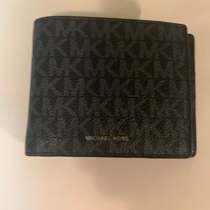 Wallet like new